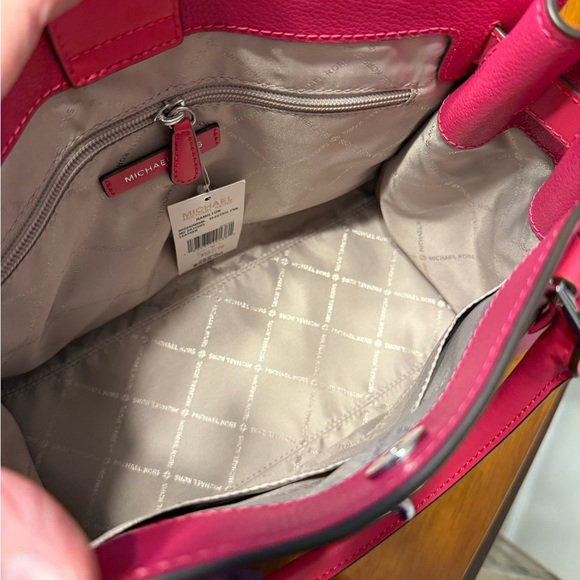 MICHAEL KORS - Picture 7 of 12